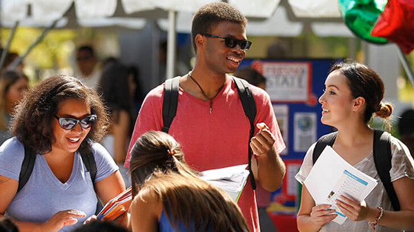 Students at the Volunteer Fair