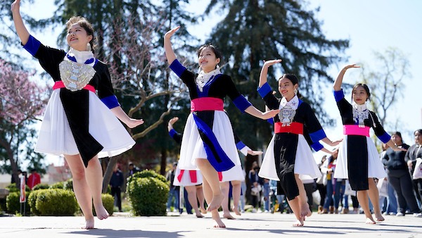 Hmong dancers