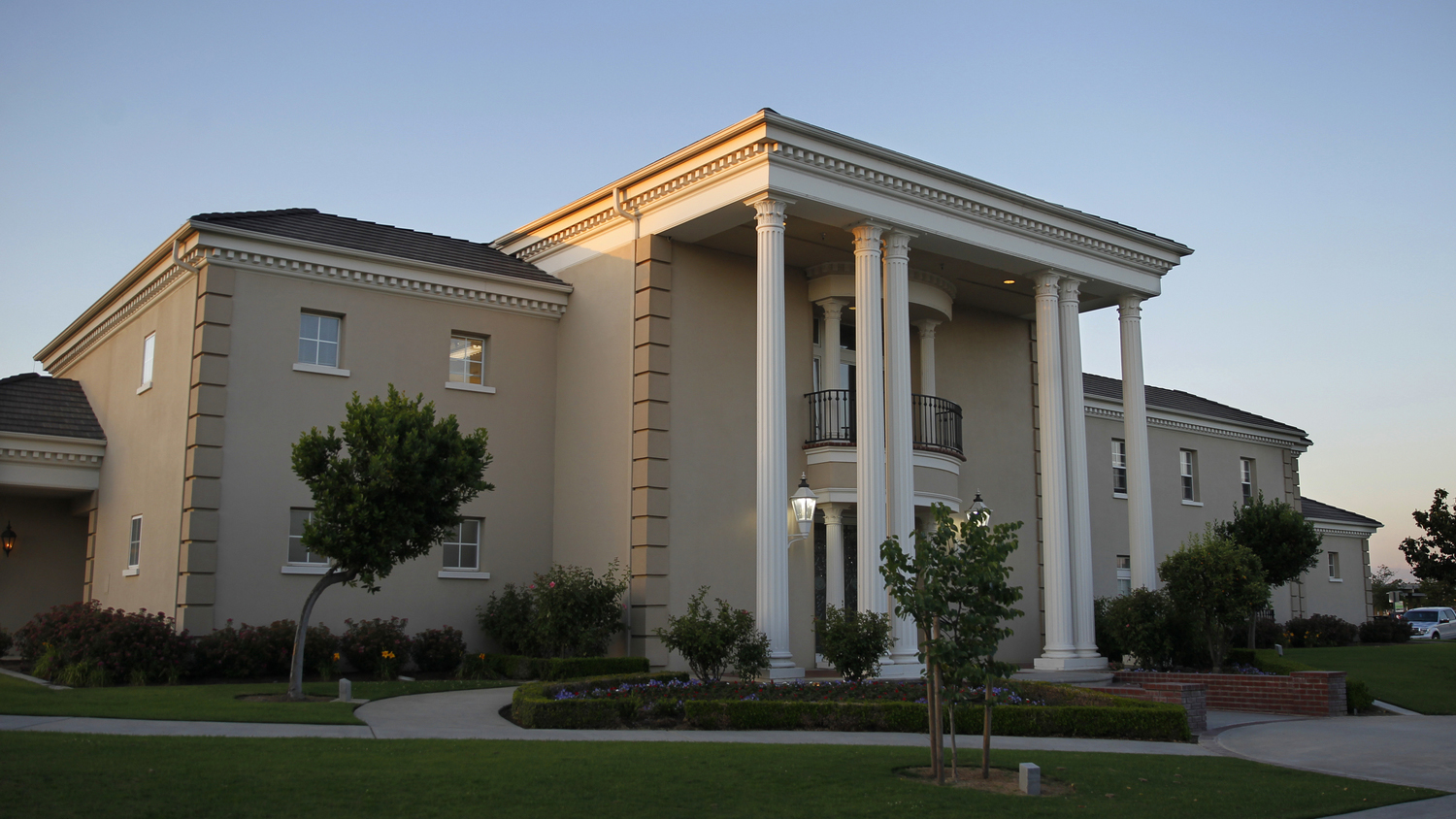 Fresno State Smittcamp Alumni House