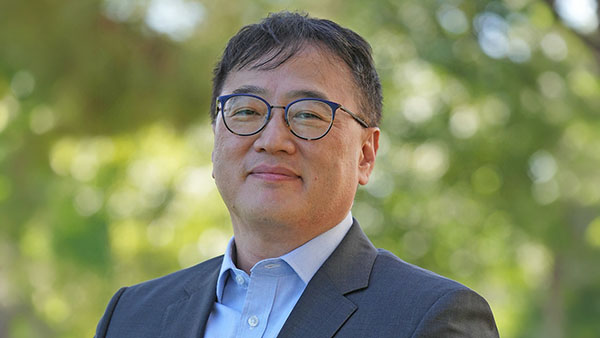 Dr. Stephen Choi